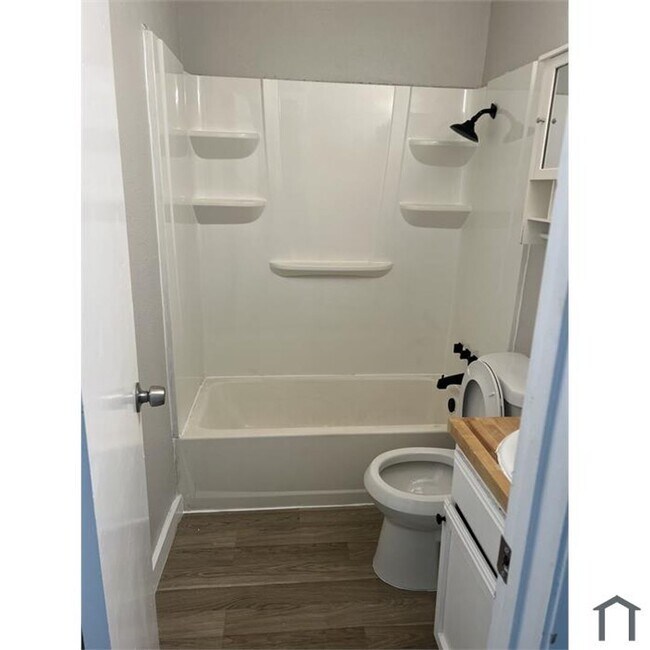 Building Photo - 307_MH-21