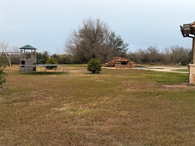 Building Photo - 28264 Rose Ln