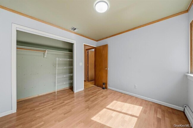 Building Photo - 383 NY-32