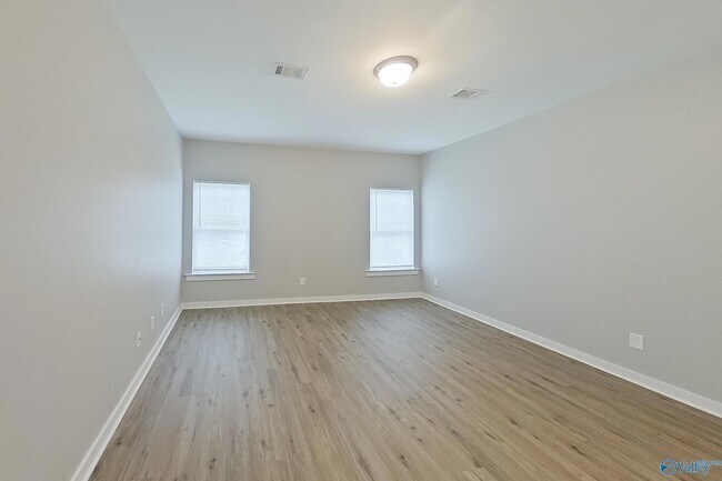 Building Photo - 1515 New Prospect Rd
