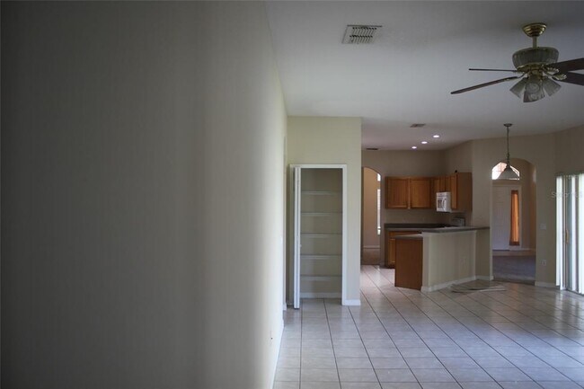 Building Photo - 4352 Fox Glen Loop