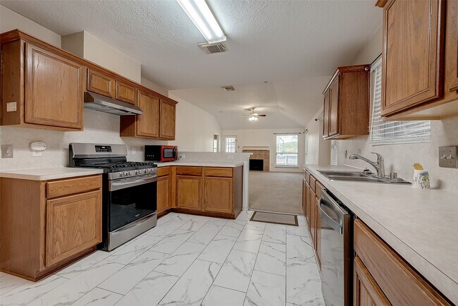 Building Photo - 10902 Primrose Acres Ln