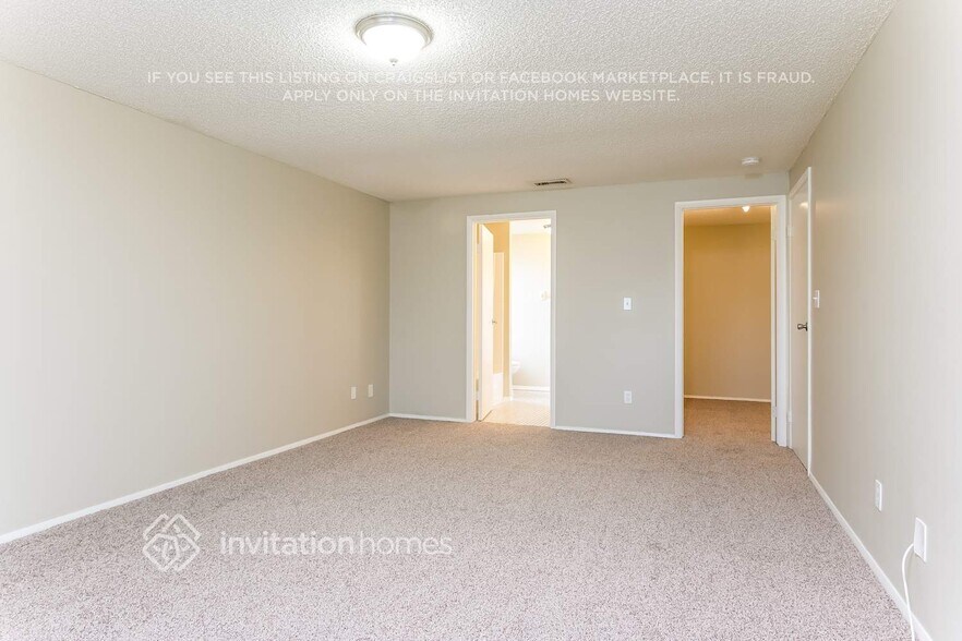 Building Photo - 1040 Grandview Cir