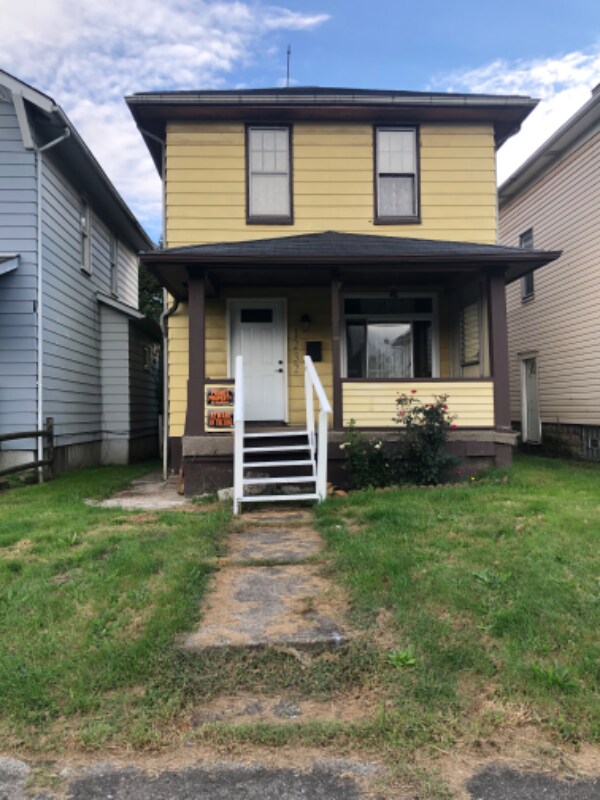 Primary Photo - 1232 Oak Grove Ave