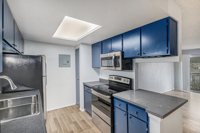 Building Photo - 14424 E Colorado Dr