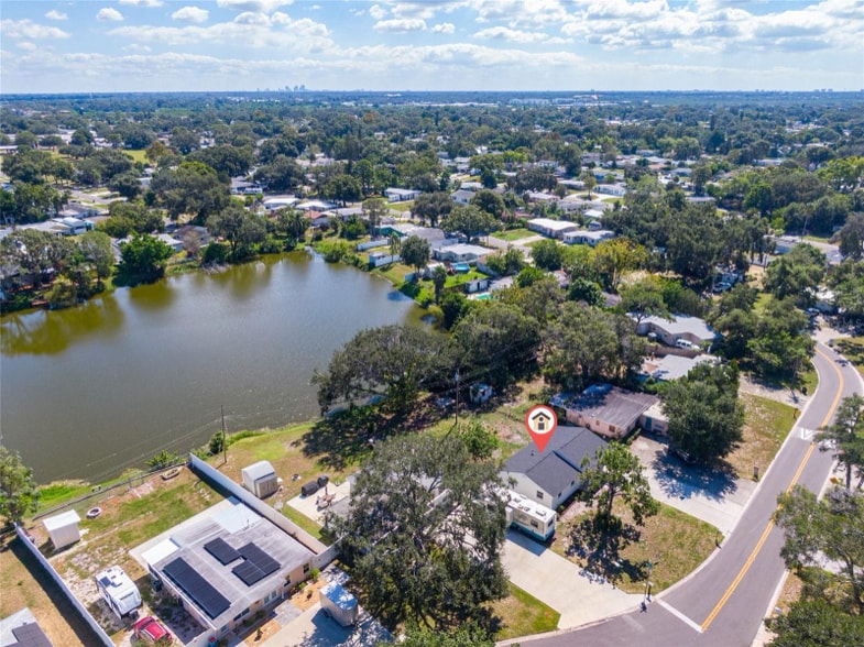 Building Photo - 9049 Orchid Dr