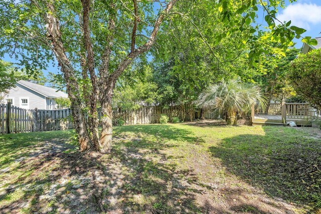 Building Photo - West Azalea 3Bedroom Home Coming Soon!