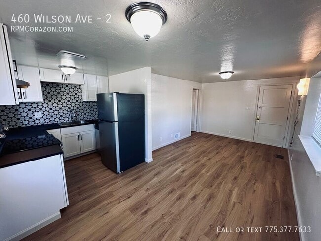 Building Photo - 460 Wilson Ave