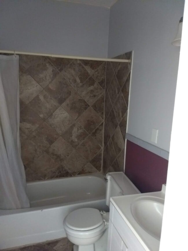 Building Photo - 785 East St