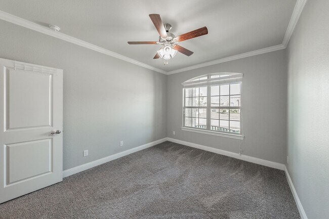 Building Photo - 10808 Culberson Dr