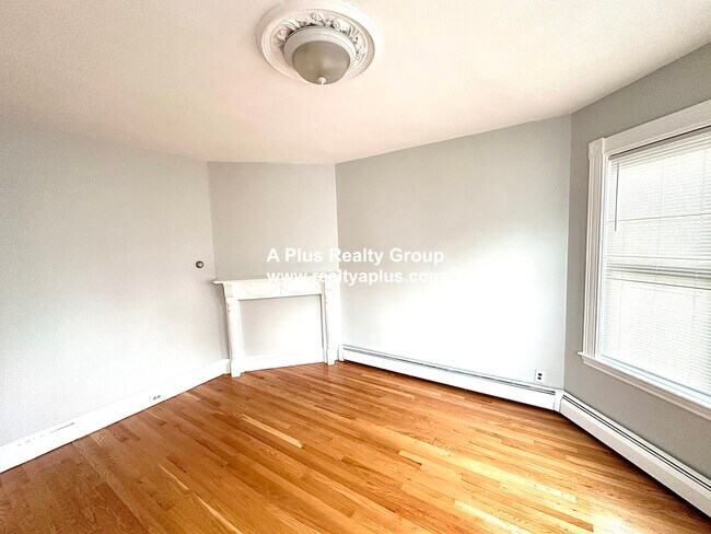 Building Photo - 5 Buckley Ave