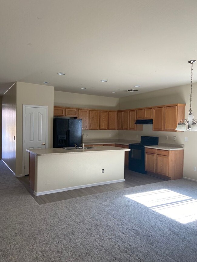 Building Photo - MARICOPA RANCHO MIRAGE