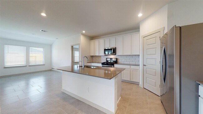 Building Photo - 28950 Yulee Mill Dr