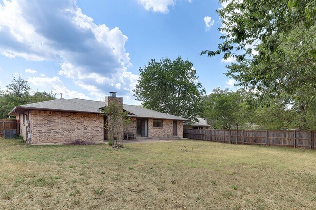 Building Photo - 11407 Barrington Way