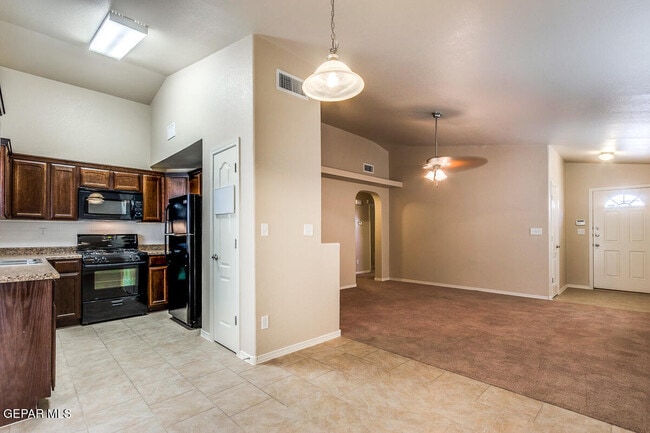 Building Photo - 7048 Copper Town Dr