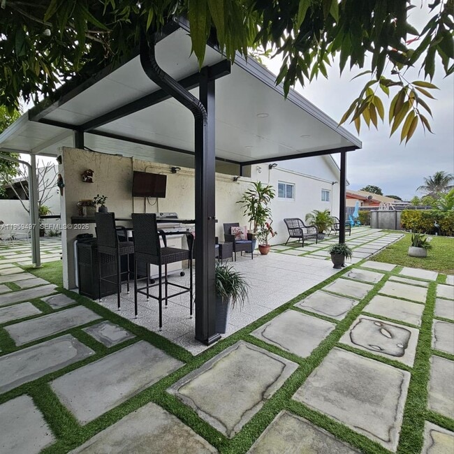 Building Photo - 19623 NW 30th Pl