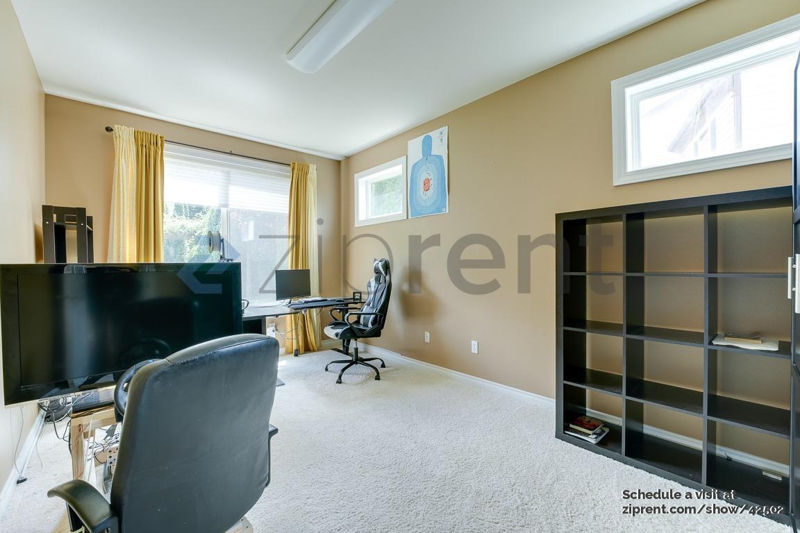 Building Photo - 21622 Quiet Water Loop E