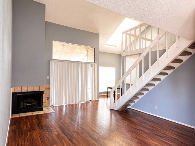 Building Photo - 8359 Sands Point Dr