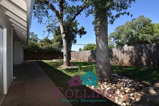 Building Photo - 505 Adriana Pl