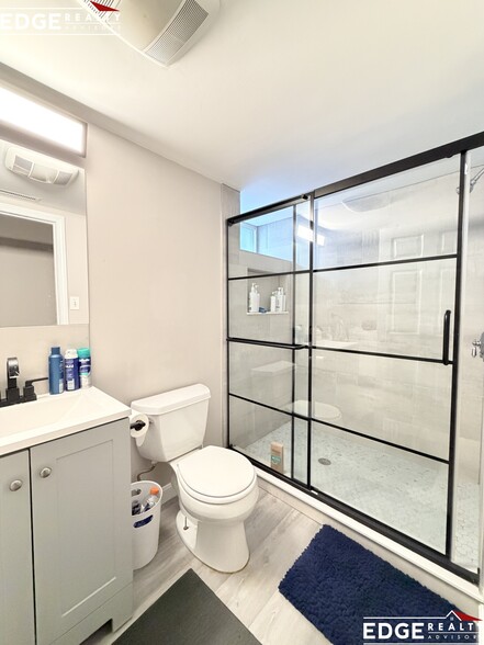 Building Photo - 66 Quint Ave