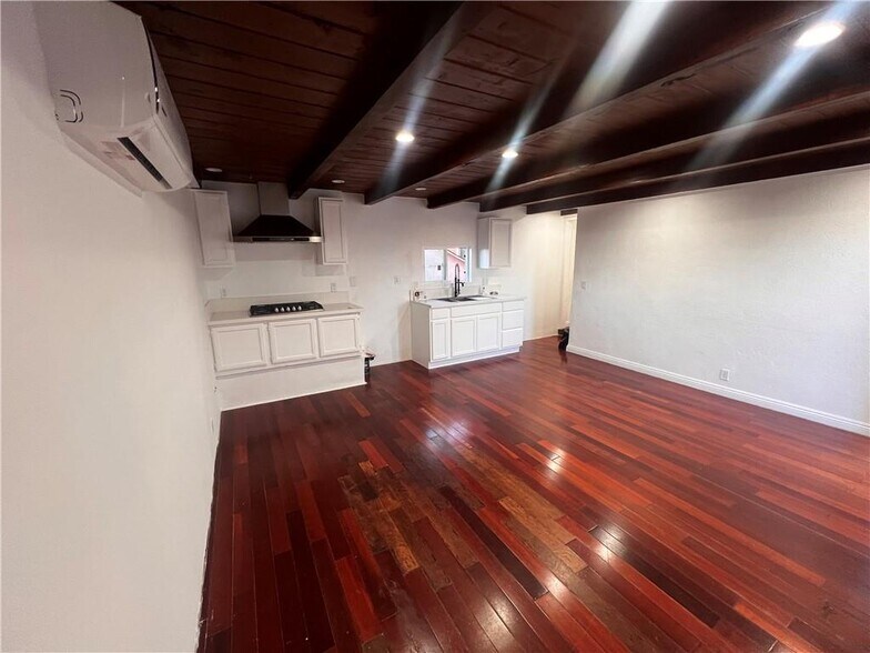 Building Photo - 1511 Frigate Ave