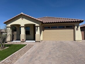 Building Photo - 15170 W Pierce St