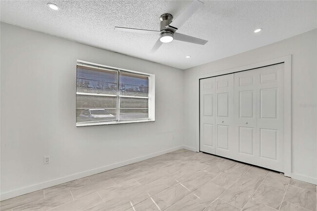 Building Photo - 10986 W Tidewater Cir