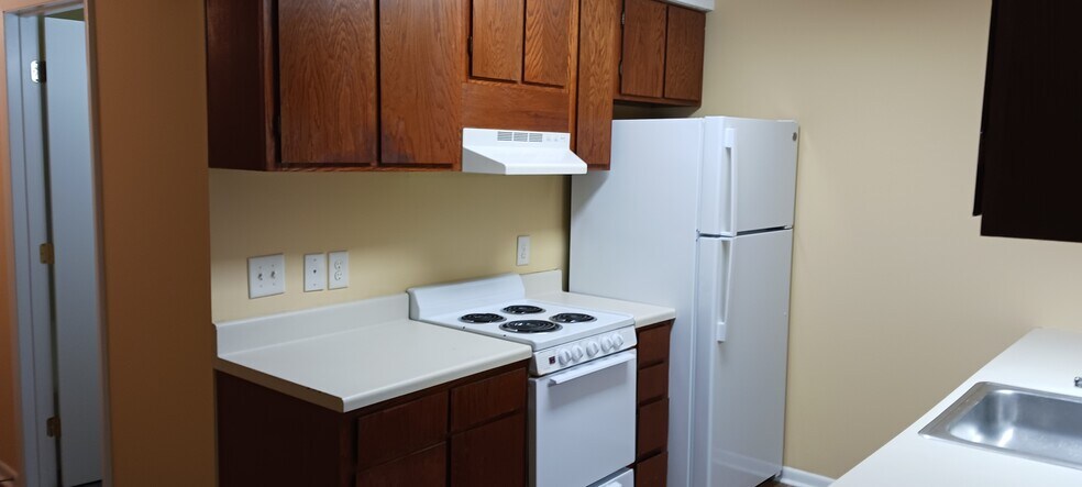 Kitchen - 3009 Huntleigh Dr