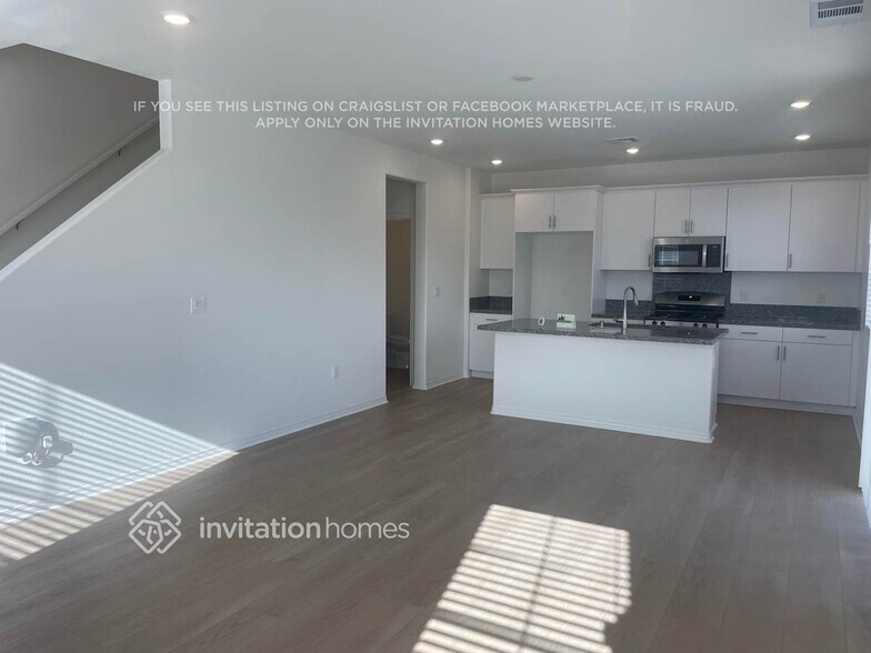 Building Photo - 2447 Gunner Ridge Way