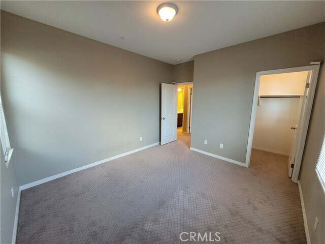Building Photo - 14425 Willamette Ave