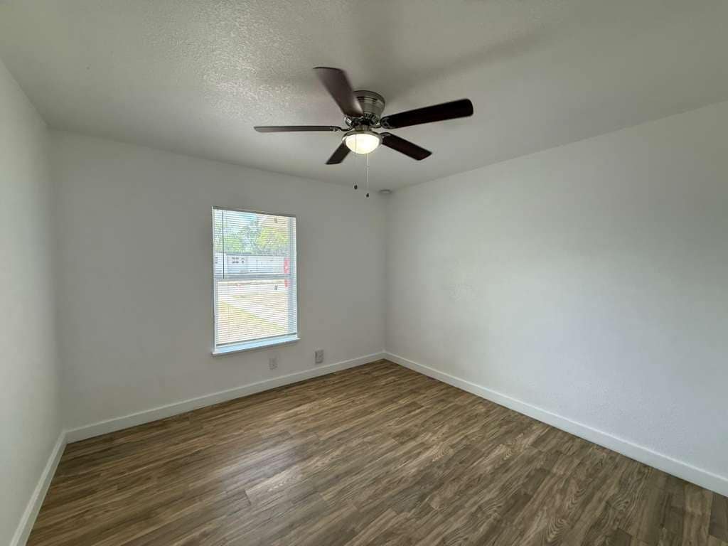 Building Photo - 339 Brettonwood Dr