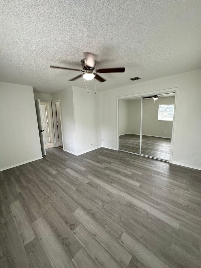 Building Photo - Charming 3 Bedroom Home in Apopka!