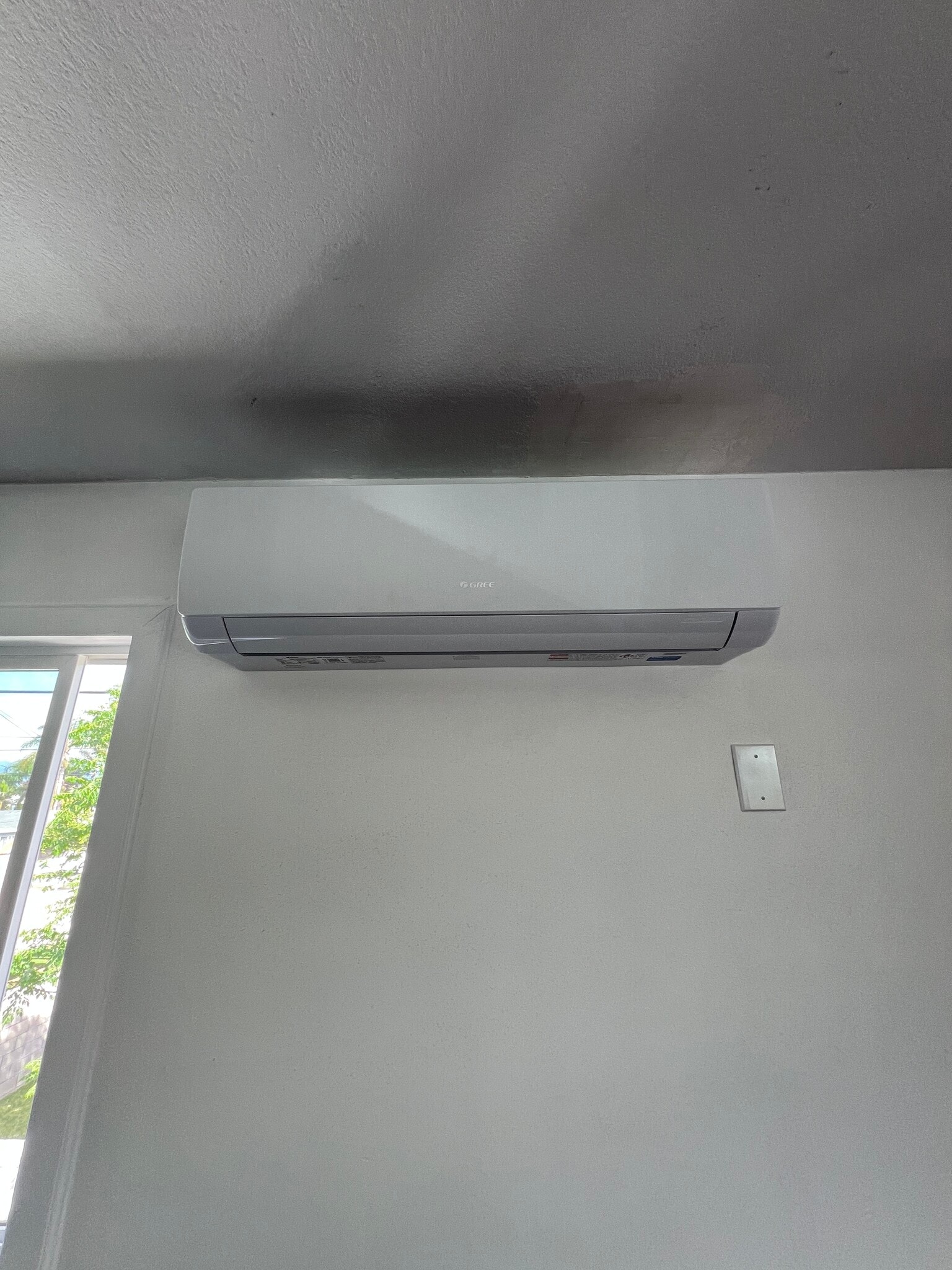 a/c and heater unit - 1210 Ballista Ave