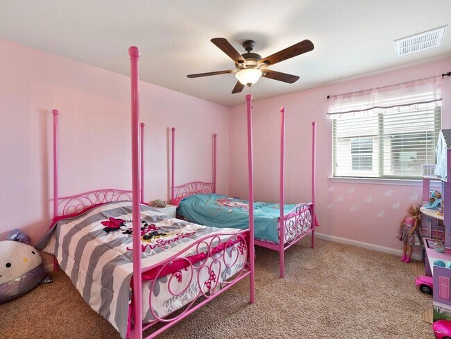 Building Photo - 17903 Linkhill Dr