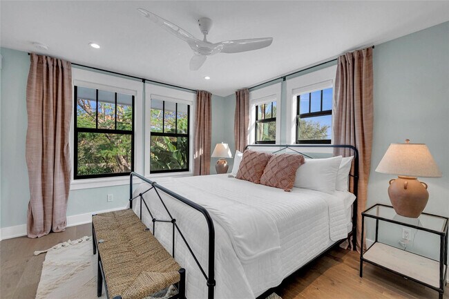 Building Photo - 450 N Swinton Ave