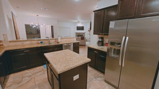 Building Photo - 7309 Raphael St