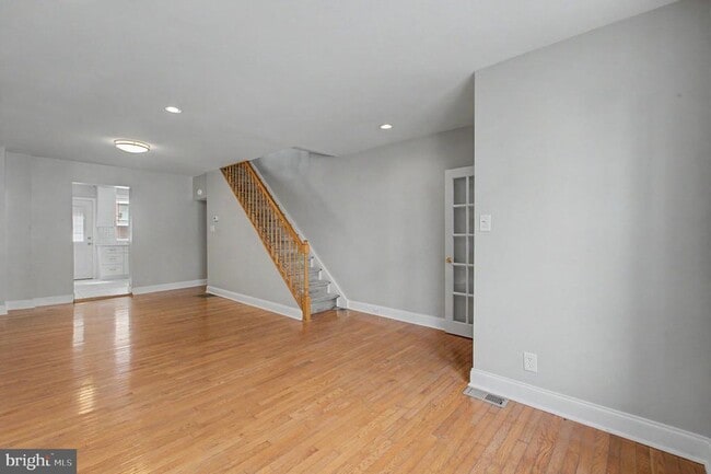 Building Photo - 2340 S Hutchinson St
