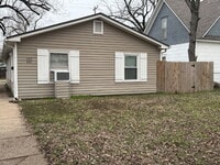 Building Photo - "Charming 1-Bed, -Bath Duplex Gem in Wichita – Spacious 625 Sq Ft Living!"