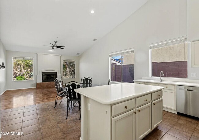 Building Photo - 7252 E Whistling Wind Way