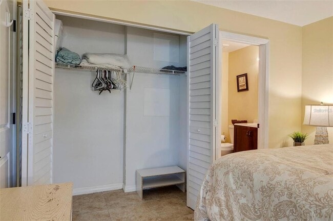 Building Photo - 3001 58th Ave S