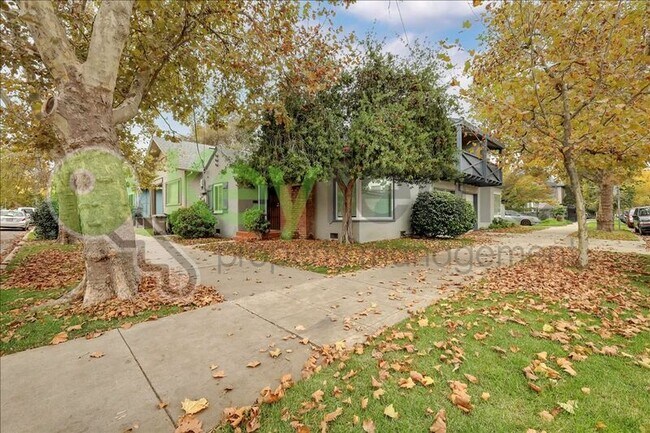 Building Photo - 2400 27th St