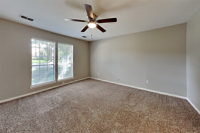 Building Photo - 8427 Burwood Park Dr