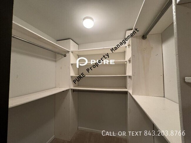 Building Photo - 154 Hickory Ridge Way