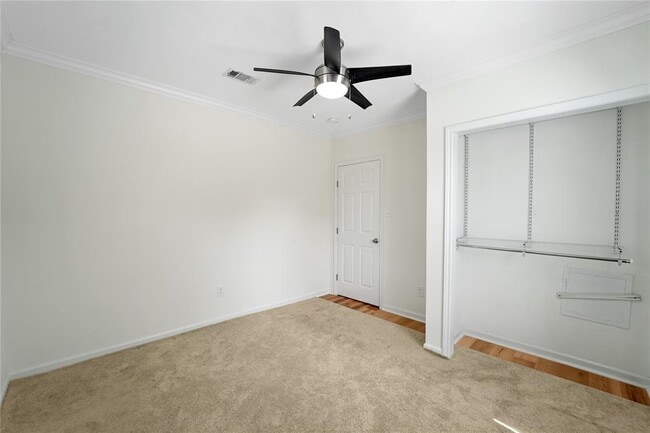 Building Photo - 3215 Adelia St