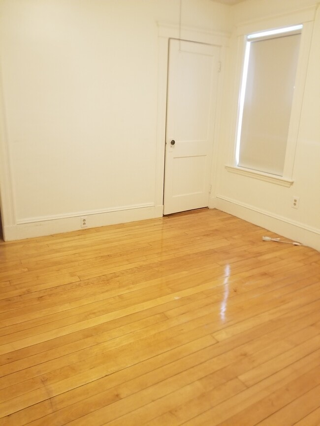 Building Photo - 53A Magnolia St