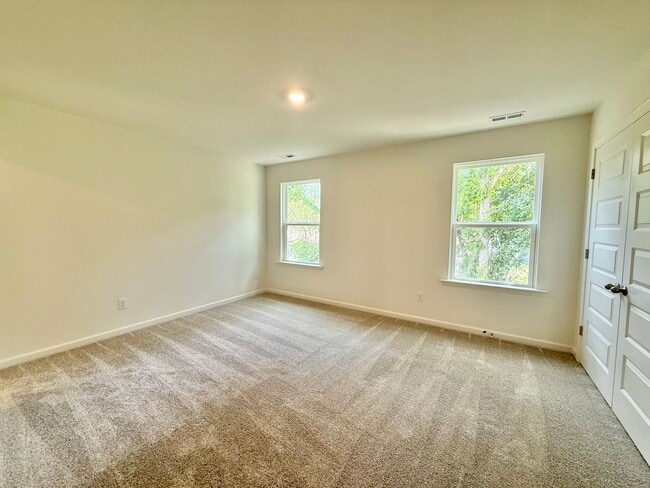 Building Photo - Stunning New Construction 3BD, 2.5BA End U...