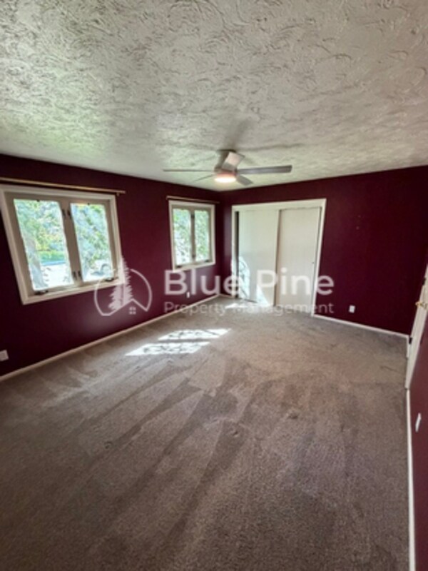 Building Photo - 648 Buckboard Ln