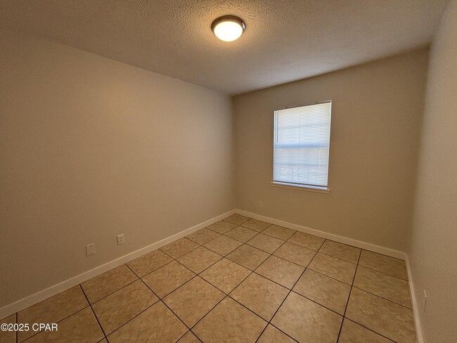 Building Photo - 1100 Frankford Ave