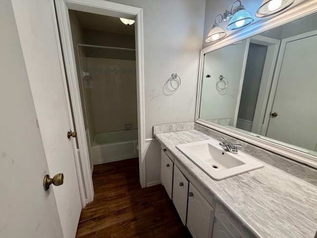 Building Photo - 15604 Gaddy Rd