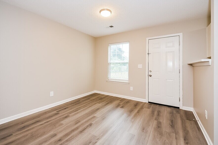 Building Photo - 1146 Brookstone Rd